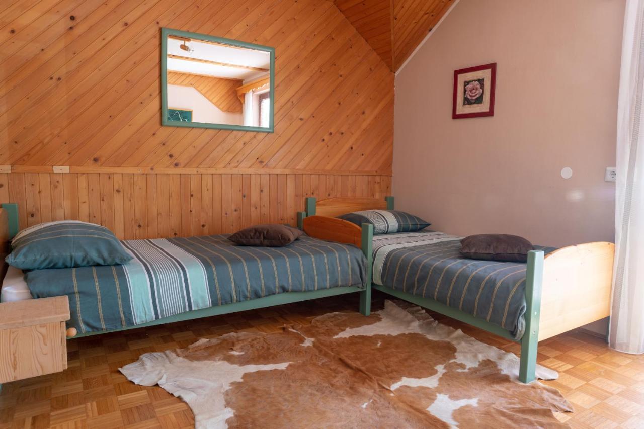 Apartments Maja By The River Bohinj Bagian luar foto